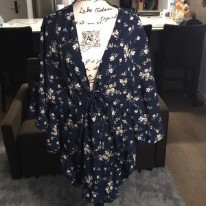 Blue floral pull over
